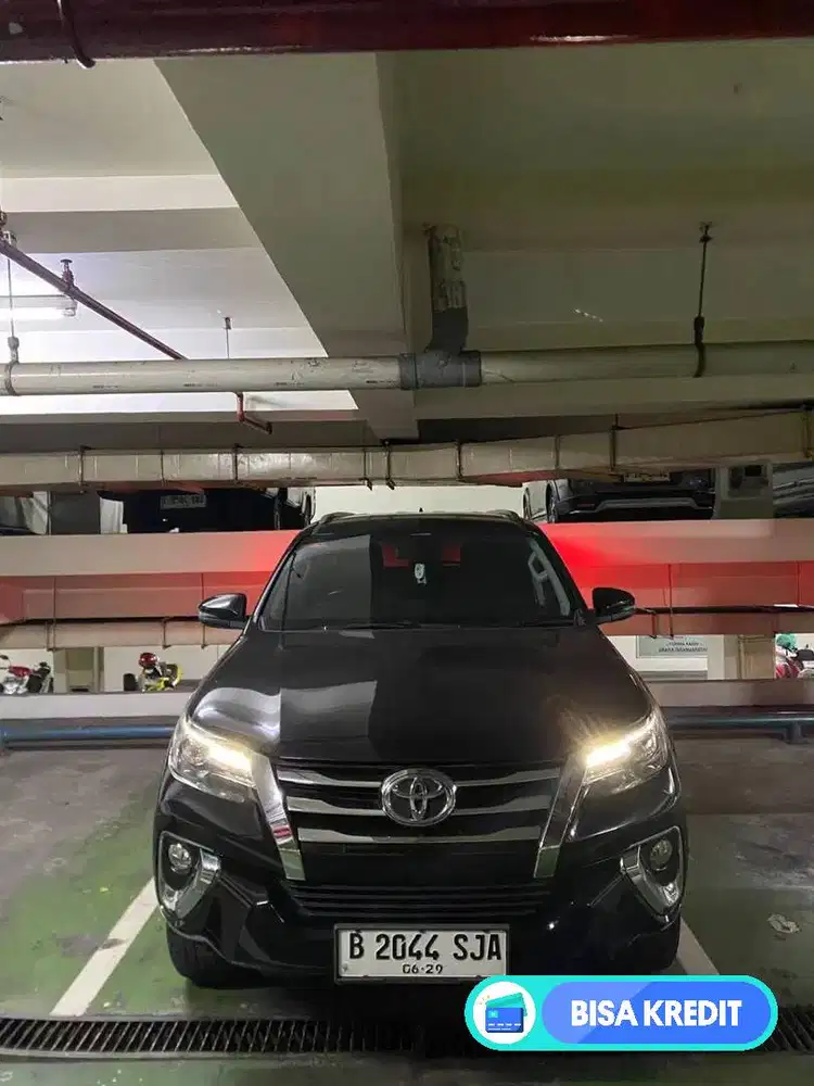 DIJUAL TOYOTA FORTUNER 2019 2.4 VRZ