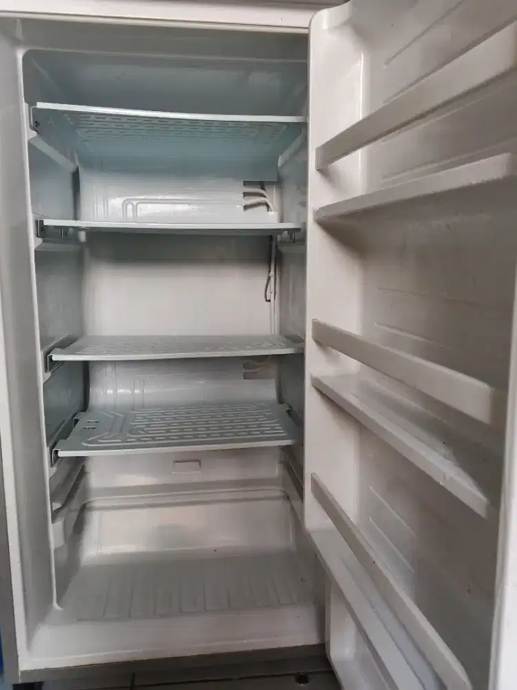 Jual frezeer second berkualitas