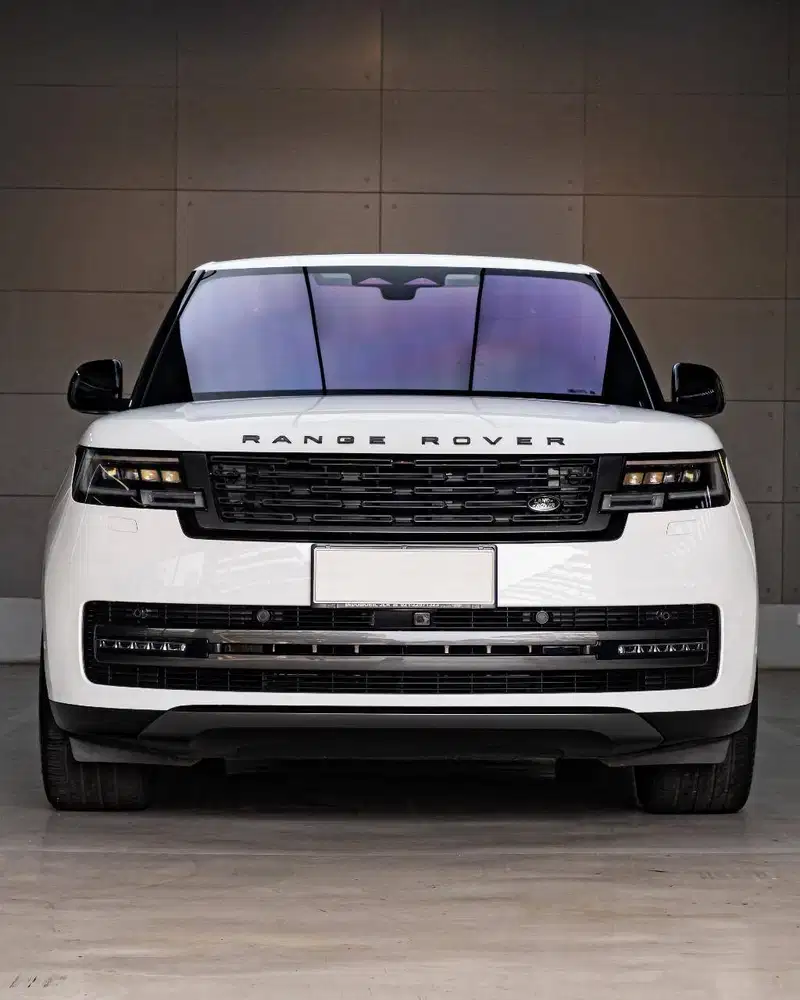 RANGE ROVER VOGUE LWB PHEV 3.0 SE ATPM 5 SEATERS 2023 odo 8rb