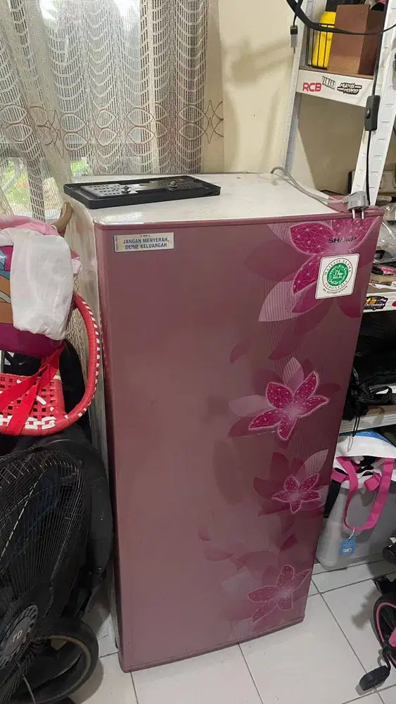 Kulkas sharp 1 pintu mulus