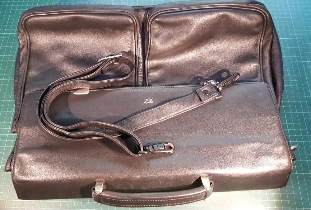 Braun Büffel man's office bag