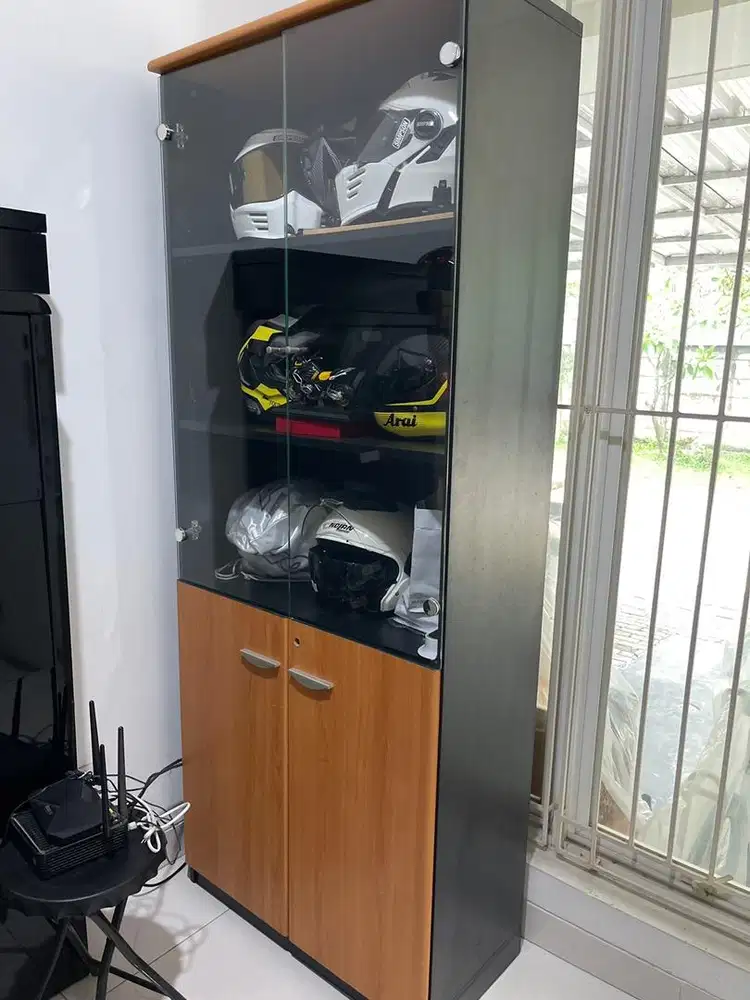 lemari filing cabinet