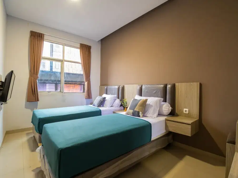 Tempat Kost Mangga Dua di Kelowna House Siap Huni, Ada Parkir Mobil - Dekat Mangga 2 Square dan Gajah Mada Plaza