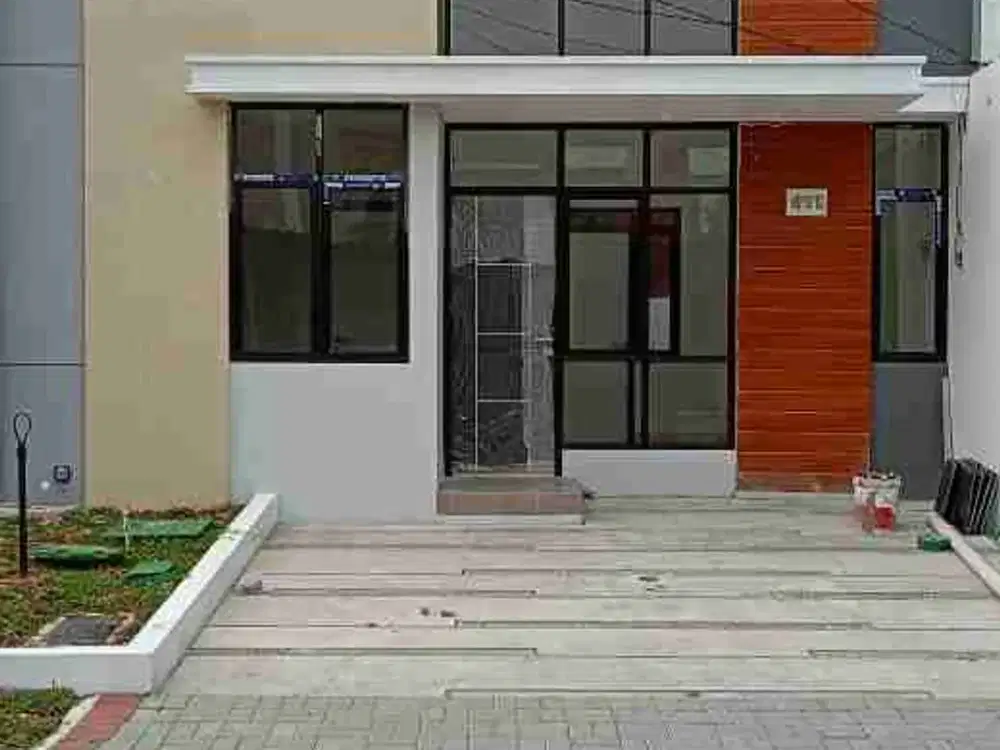 dijual murah rumah baru villagio luas 84