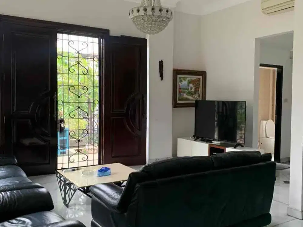 DIJUAL RUMAH INDOMOBIL HOEK PIK 1 BAGUS