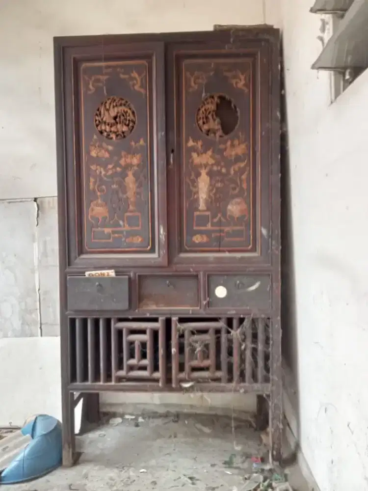 Lemari jati ukir kuno,Lemari baju jati 2 pintu,Lemari pajangan