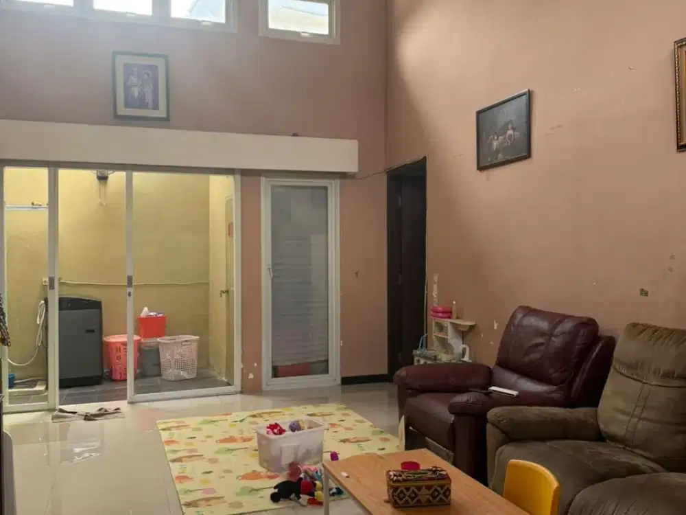 Rumah Bagus Semi Furnished SHM Ciputat, Tangerang Selatan