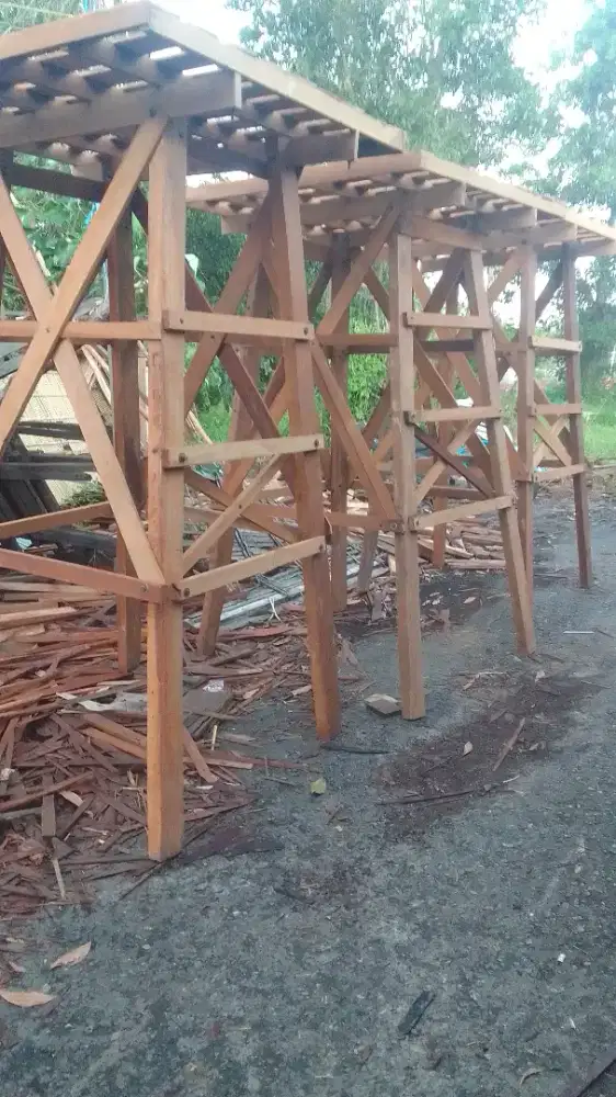 Tiang tandon menara Ulin