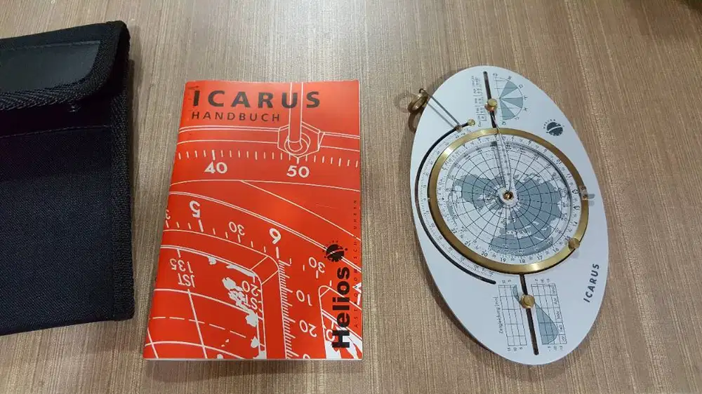 Travel sundial, Icarus