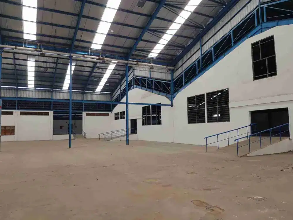 Gudang disewa di cawang halim Jakarta timur