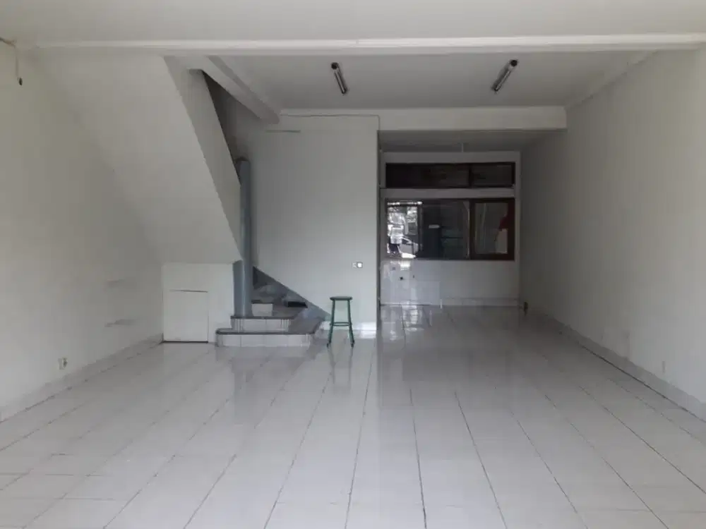 Disewakan Ruko Siap Pakai Strategis di Mekarwangi