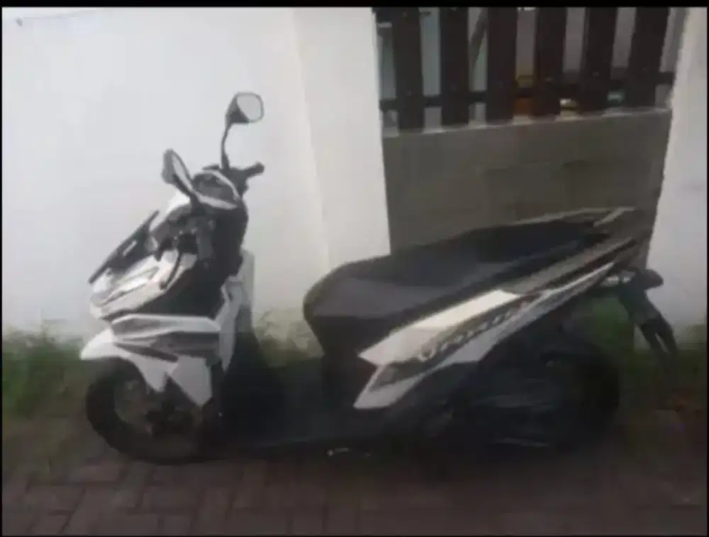 Vario 125 cbs iss