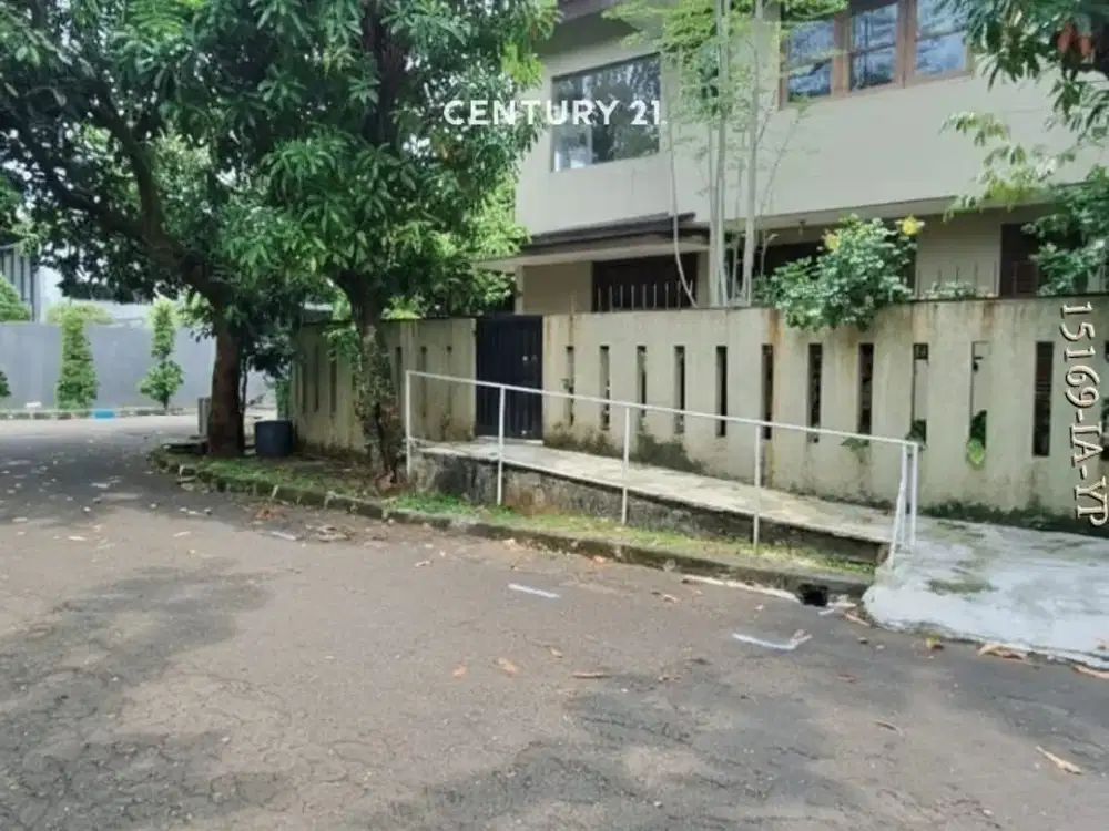 Rumah Siap Huni Dijual Di Anggrek Loka BSD Posisi Hook
