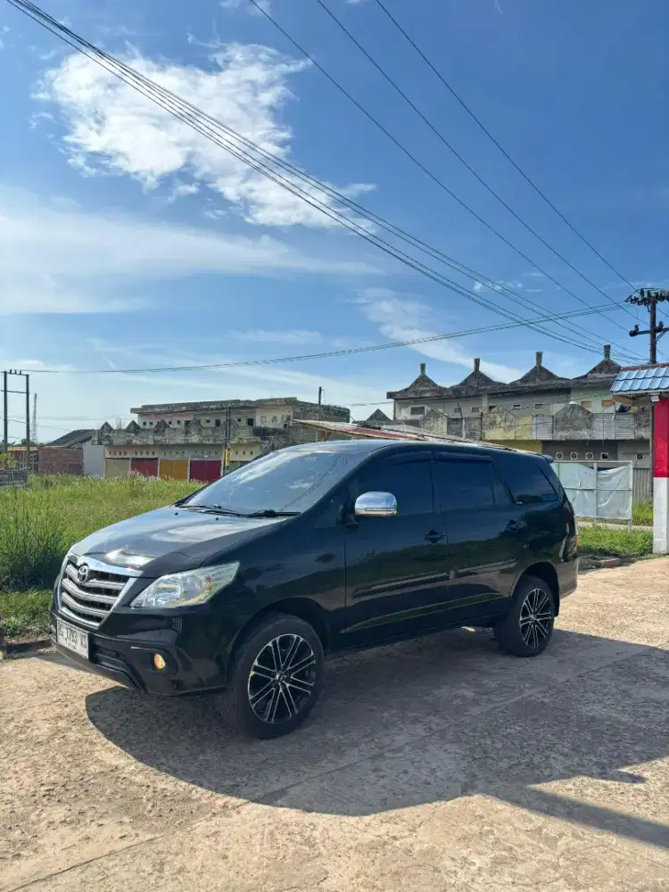 Kijang Innova G matic 2014