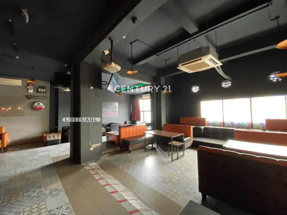 Tanah Luas Dengan 5 Bangunan Ruko Strategis Di Regol Bandung