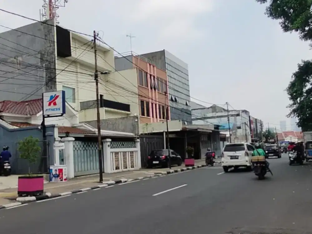 Rumah hitung tanah dibwah NJOP Jatinegara Barat tembus bisa 2 muka utara selatanaaA