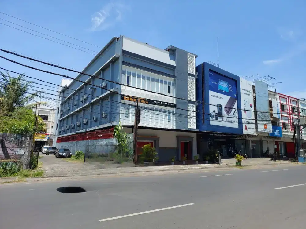 Dijual / Disewakan Gedung Komersial 4 Lantai di Pusat Kota Makassar