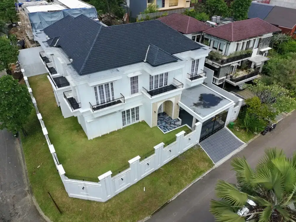 Rumah Hoek Golf Mediterania 2, Jl Priangan Golf, Sentul City