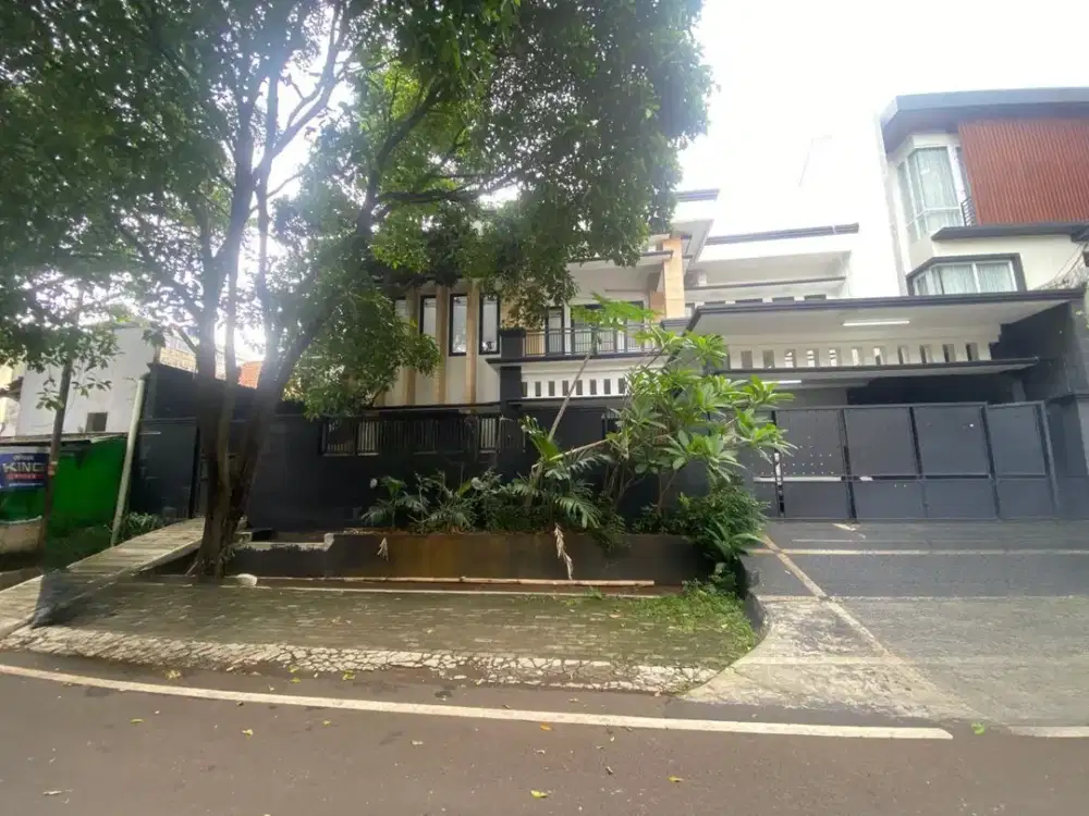 Rumah 2 Lantai Full Furnished Disewakan Cocok untuk Kantor di Mendawai Kramat Pela Kebayoran Baru Jaksel