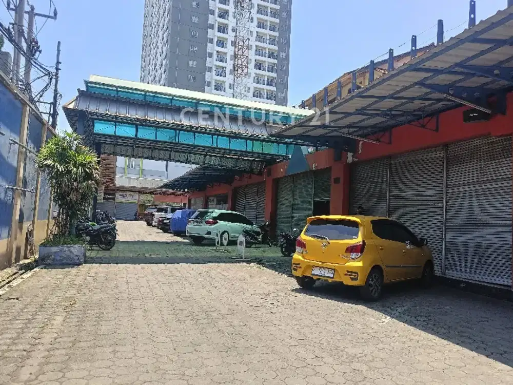 Murah Banget Gedung Ex Toko  Parkir Luas