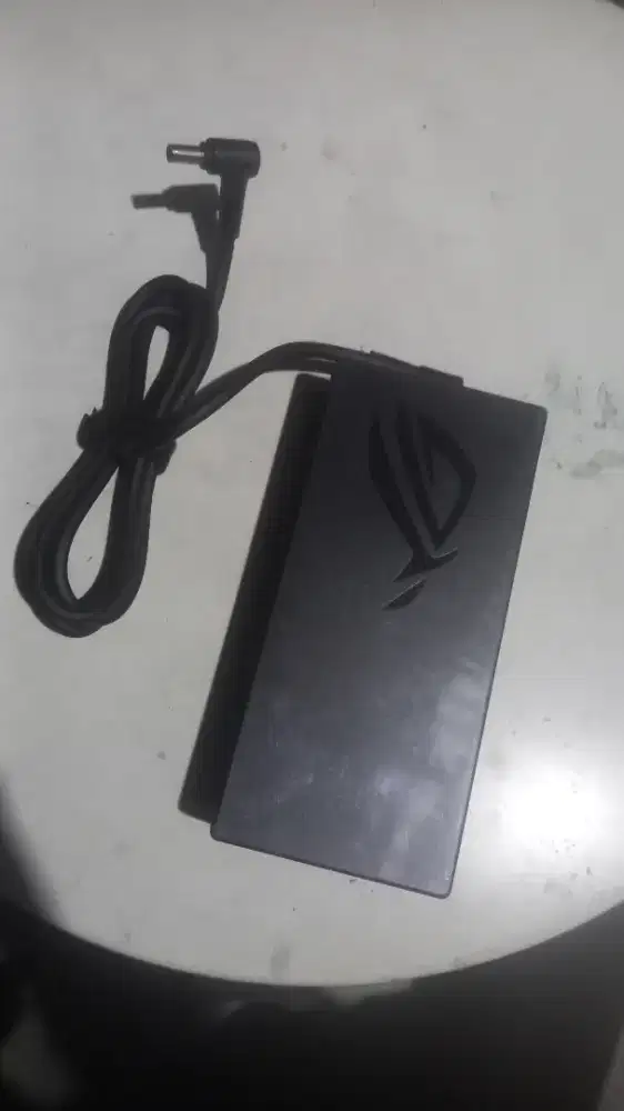 Adaptor ASUS ROG 19.5V 11A