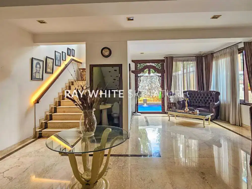 Rumah Mewah Siap Huni Posisi Hook di Jl Kesehatan IV Bintaro