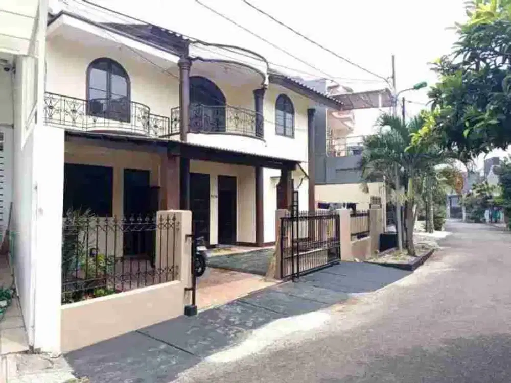 Rumah baru artistik murah BANGEt di PONDOK KELAPA INDAH, billymoon