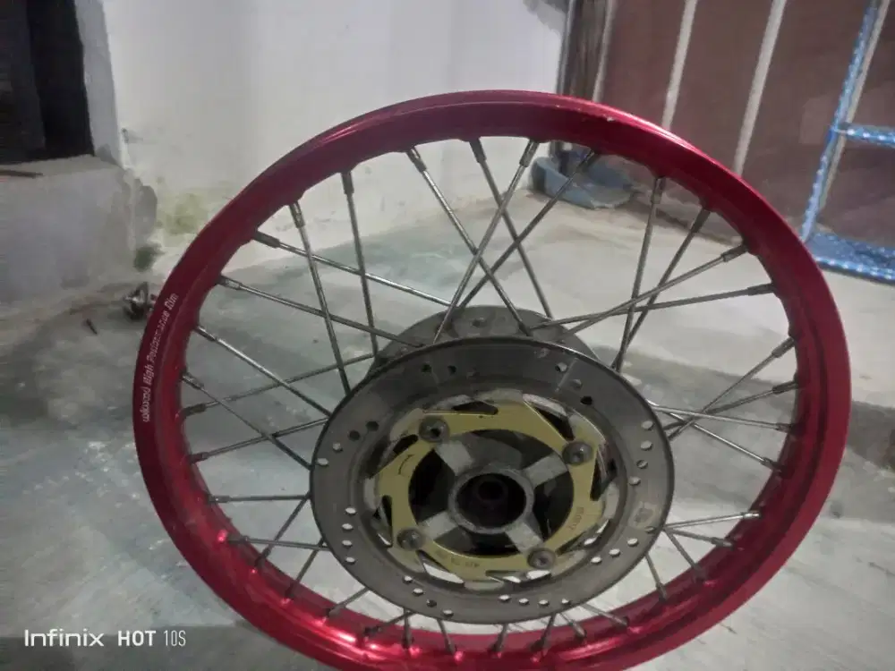 Di jual velg belakang jari2 ring 17 khusus buat motor ninja