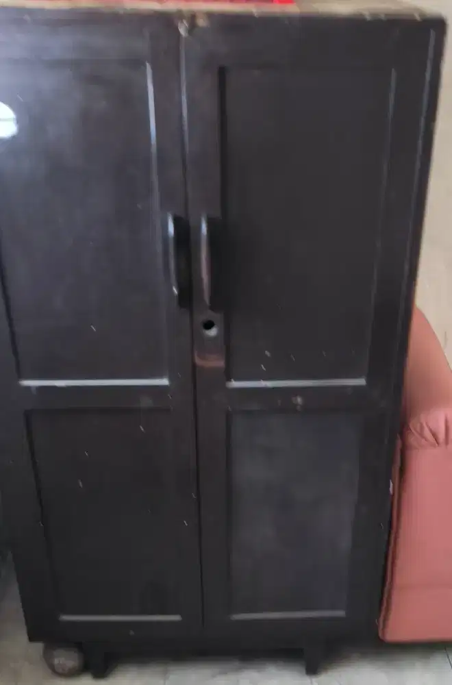 Lemari baju jati 2 pintu untuk pakaian