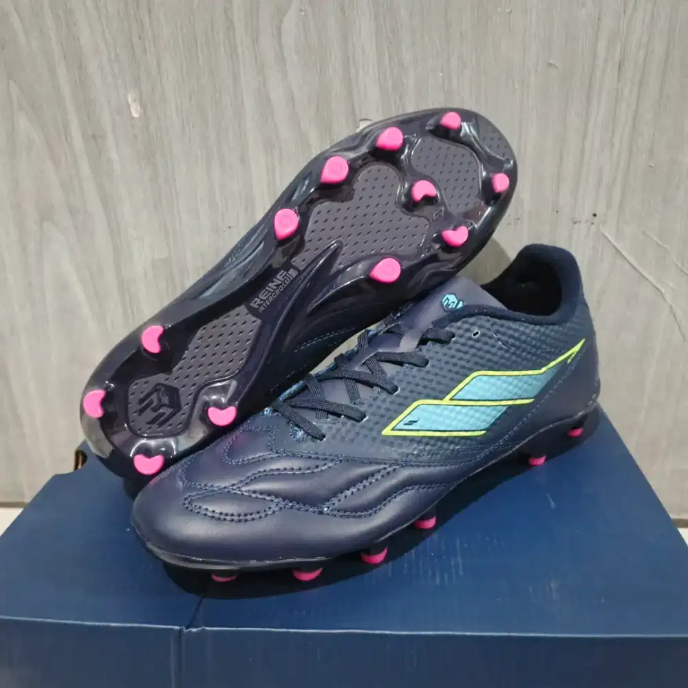 Sepatu Bola Mills Astro Spartan M2 Prime FG Size 43