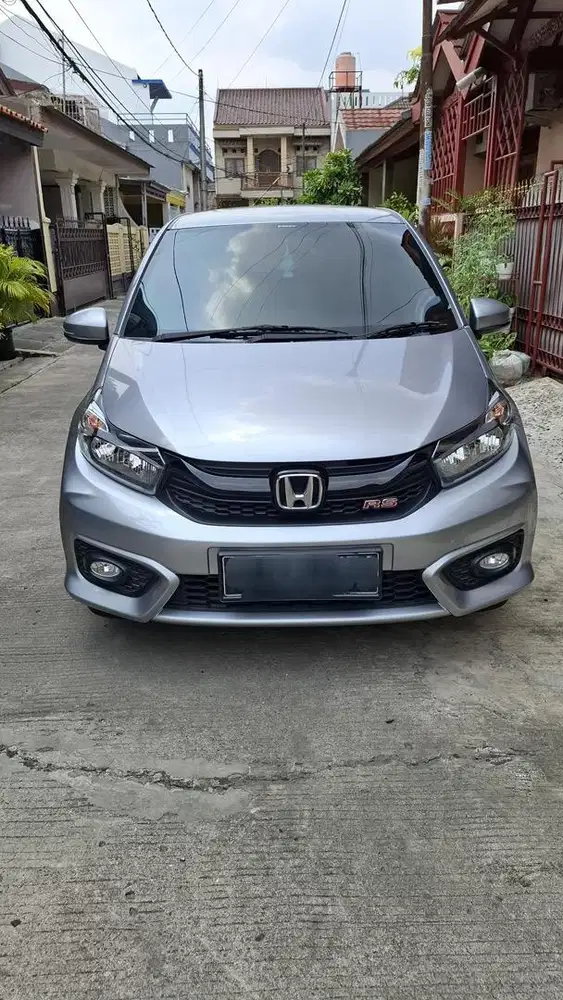 MOBIL BRIO RS A/T WARNA SILVER TAHUN 2021 ,ISTIMEWA,JARANG DIPAKAI,
