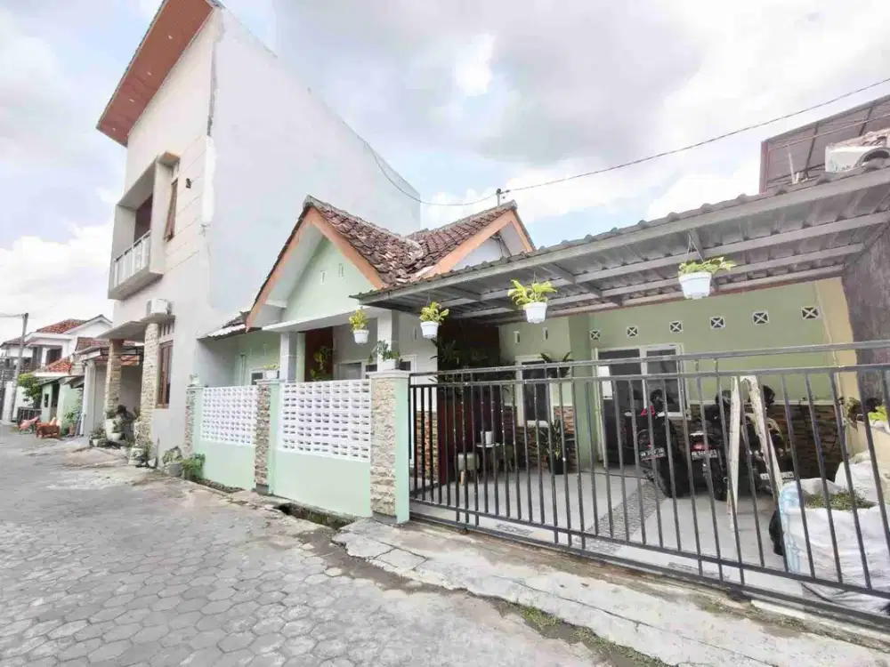 Jual Rumah full furnished di dlm Perum jambidan Bantul Yogyakarta