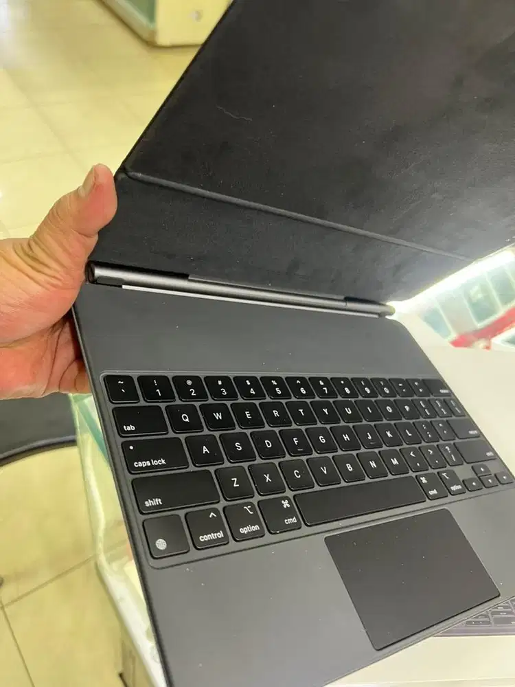 Apple magic keyboard 11 ins