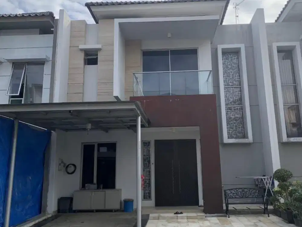 DIJUAL RUMAH FURNISH SIAP HUNI LOKASI BAGUS DI ORCHESTRA PIK