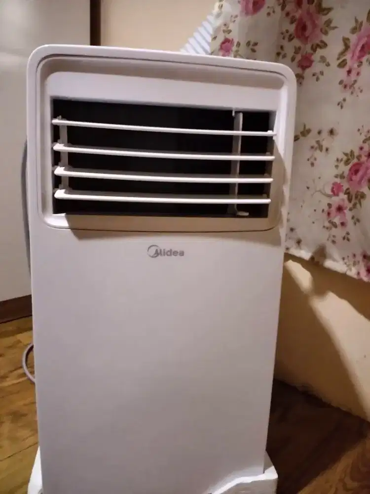 AC Portable Midea Model MPHA-09CRN7