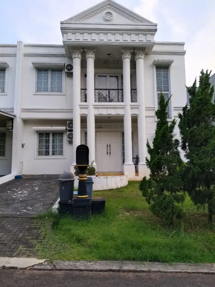 Disewakan Rumah Mewah Legenda Wisata Cibubur
