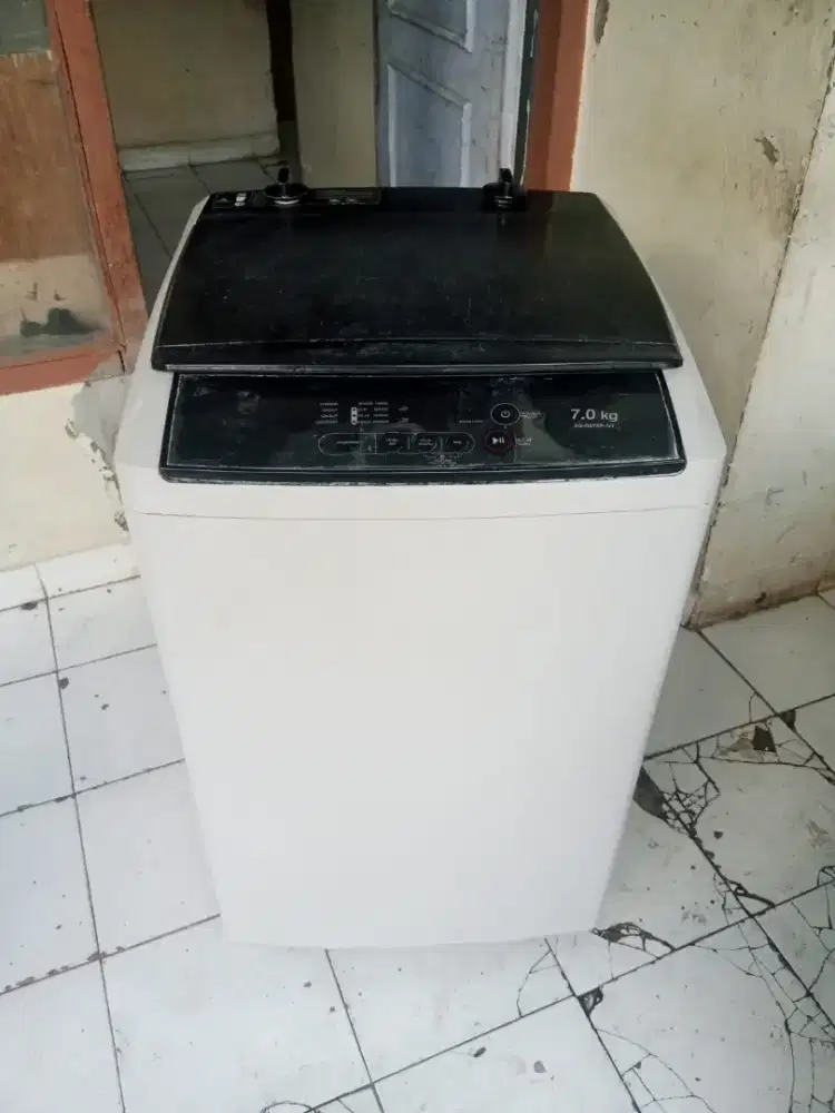 mesin cuci 1 tabung manual merek Sharp