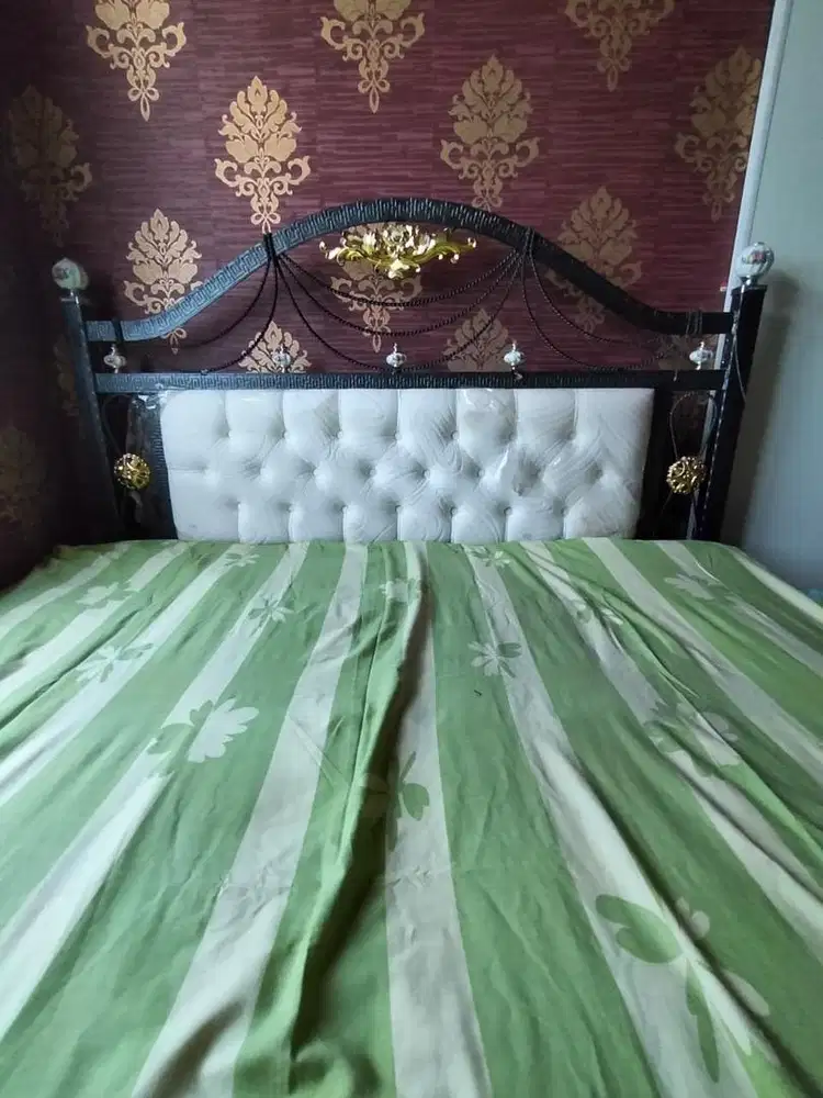 Ranjang Spring Bed 160x200 dan Dipan Besi