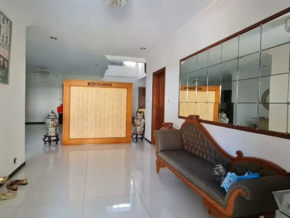 FURNISH GRAHA FAMILY SIAP HUNI SURABAYA BARAT DEKAT PAKUWON  MALL