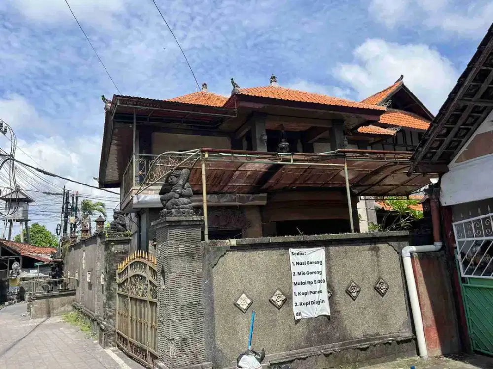 dijual rumah second lantai 2 lokasi sesetan