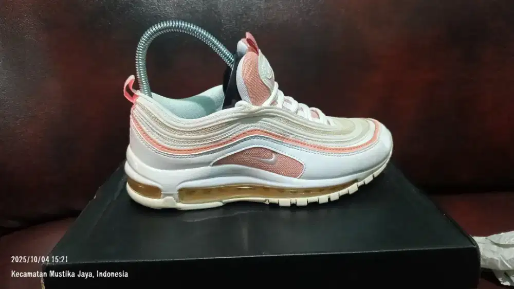 Nike Am97 warna peach putih