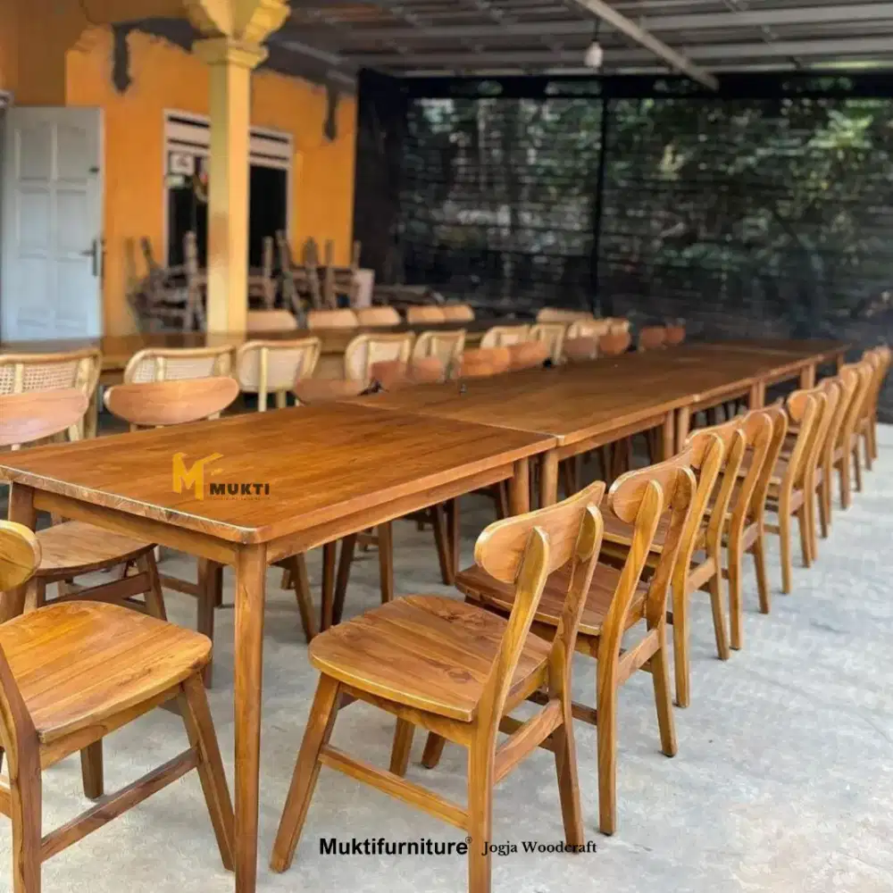 Meja Makan Scandinavian satu set Estetik