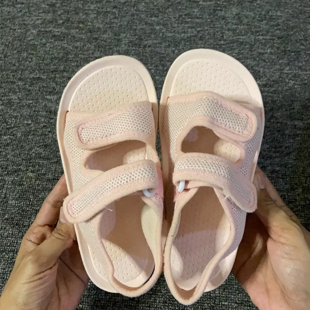 SEPATU SENDAL ANAK PEREMPUAN SANDAL CEWE CHEEFUL MARIO SIZE 20 5-6 THN