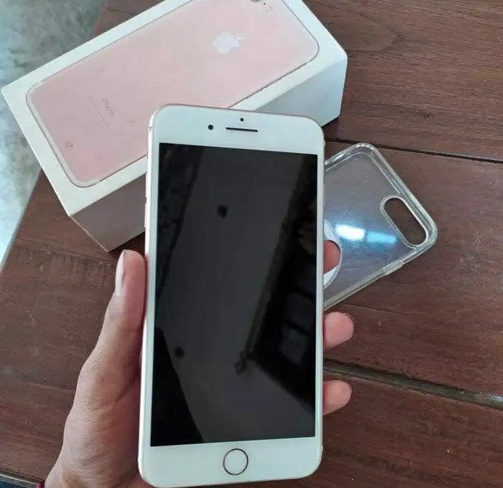 iphone 7+ ram 32gb inter