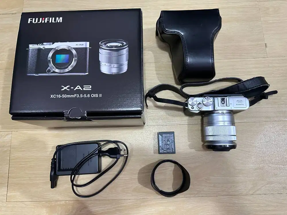 Kamera Mirrorless FUJIFILM X-A2 Mulus Like New + Kit Lens 16-50mm