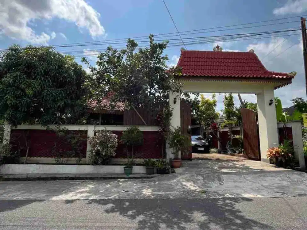 RUMAH JOGLO PENDOPO STRATEGIS TEPI ASPAL DI HARJOBINANGUN PAKEM SLEMAN