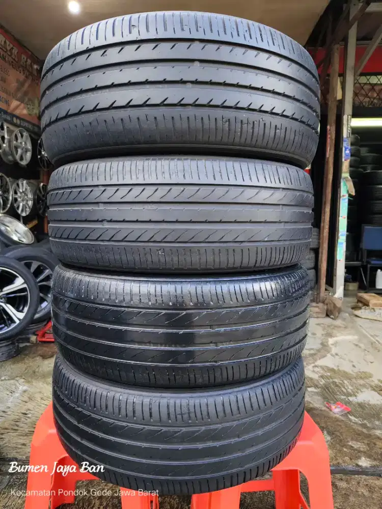 Ban 215 50 R18 Toyo proxes untuk mazda innova dll