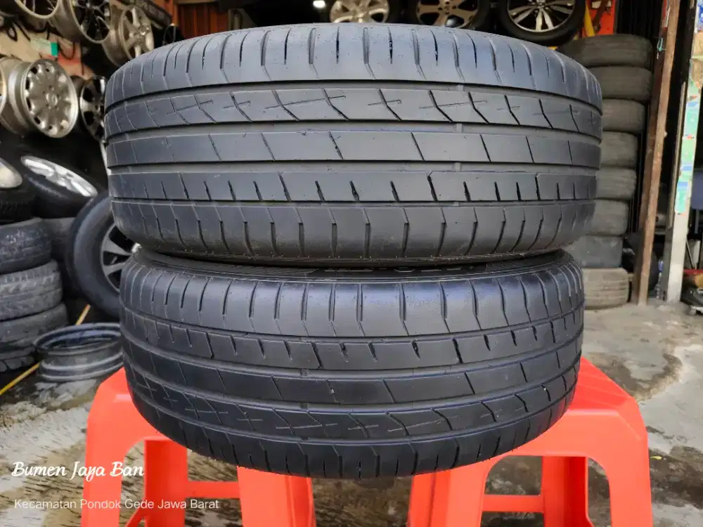 Ban 215 55 R18 accelera iota untuk mazda innova dll