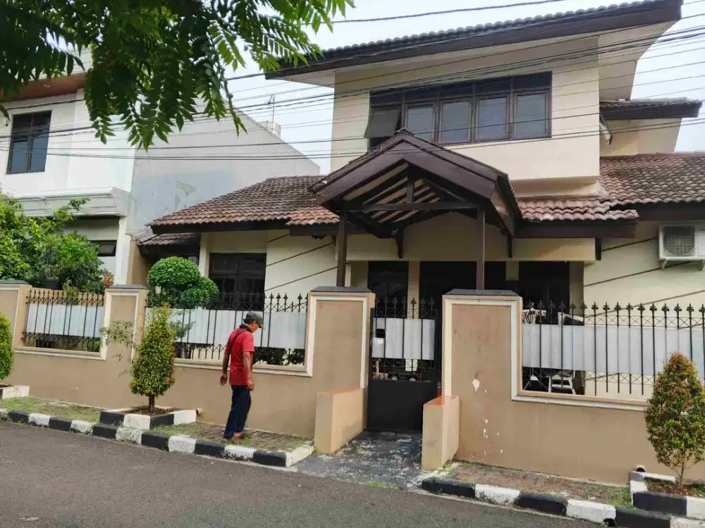 RUMAH MEWAH DI BILLYMOON PONDOK KELAPA