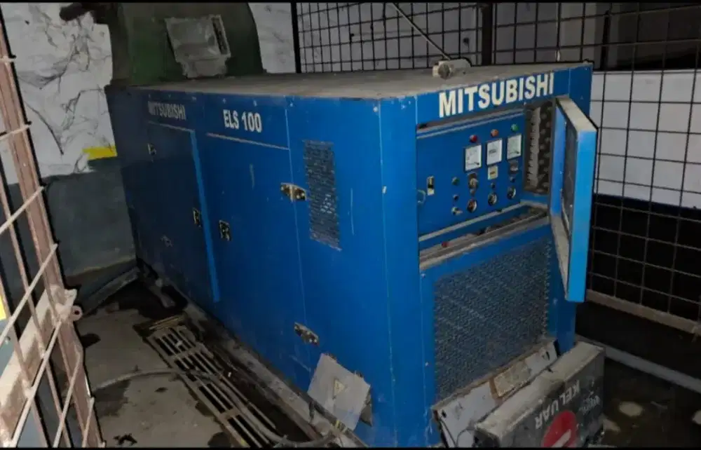 JUAL GENSET SILENT MITSUBISHI 100 KVA BARANG ISTIMEWA MASIH DI KAFE